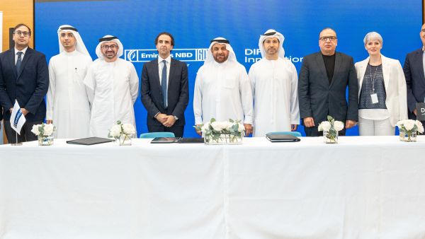 خلال الحدث بنك الإمارات دبي الوطني و"منصة مركز دبي المالي العالمي لإطلاق المشاريع" يعلنان عن برنامج "الحاضنة الوطنية للمواهب الرقمية"