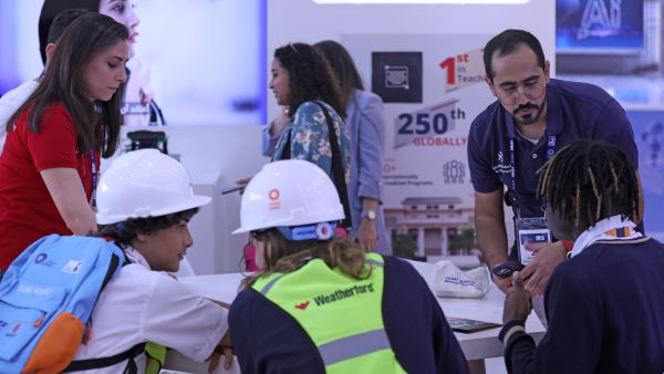 خلال الحدث كلية الهندسة في جامعة أبوظبي تشارك في معرض ومؤتمر أبوظبي الدولي للبترول (أديبك 2023)
