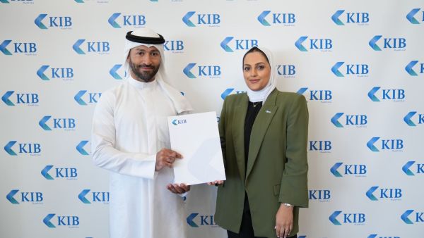 خلال الحدث KIB يجدّد رعايته لبطل الكويت في رياضة الجت سكي يوسف عبد الرزاق