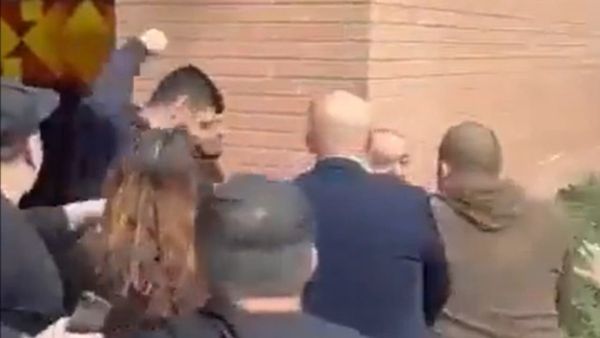 وزارة الخارجية التركية أدانت بشدة الهجوم على سفيرها