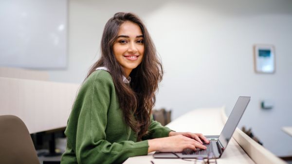 4 أفكار لإطلالة رسمية في الخريف  