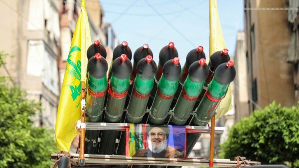 "اسرائيل" ترجح وجود حوالي 150 ألف صاروخ لدى حزب الله اللبناني