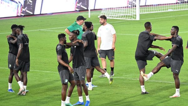 جانب من تدريبات ساحل العاج (Photo by Sia KAMBOU / AFP)