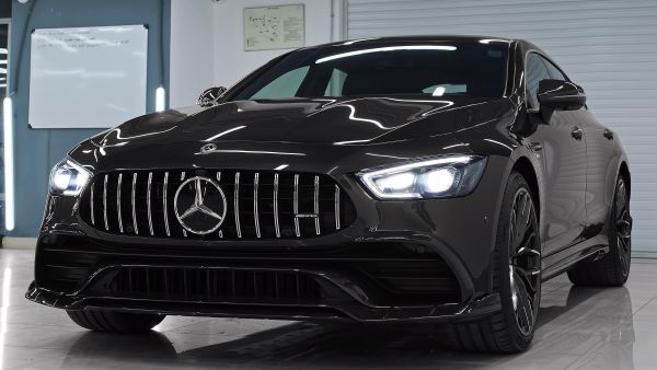 Mercedes AMG GT 63 S 