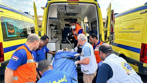 القوات الإسرائيلية تحاصر مشفى الشفاء في غزة