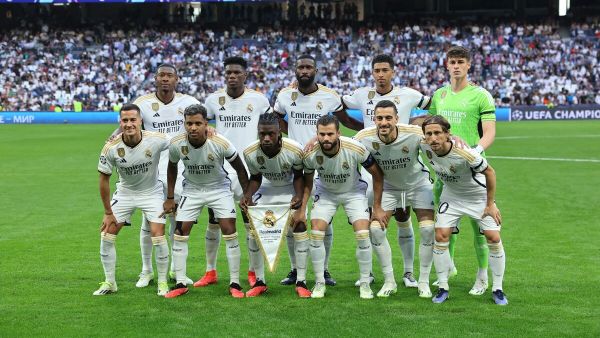 فريق ريال مدريد (Photo by Thomas COEX / AFP)