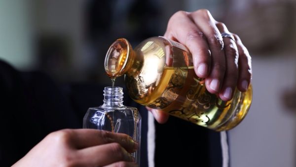 محل تركيب عطور في جدة