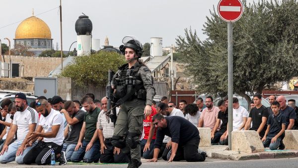Israeli occupation police suppress worshippers in Al-Aqsa Mosque