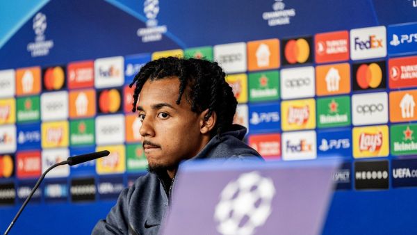 جول كوندي مدافع برشلونة