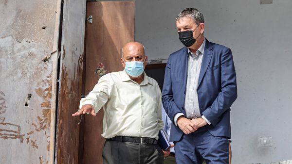 UN pledges support for Palestinians amidst Gaza evacuations; Philippe Lazzarini visits the strip. (Mahmud Hams/ Shutterstock)