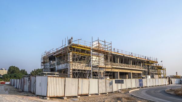 تمّ إنجاز 17% من المبنى الحديث منخفض الارتفاع المتوقع اكتماله في الثالث 2024 عزيزي للتطوير تنجز 17% من مشروع "عزيزي فيستا" في مدينة دبي للاستوديوهات