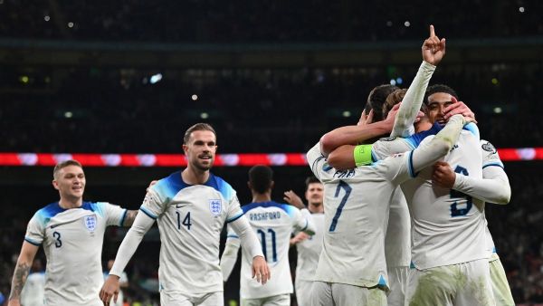 إنجلترا على أعتاب التأهل رسميا ليورو 2024 (Photo by Glyn KIRK / AFP)