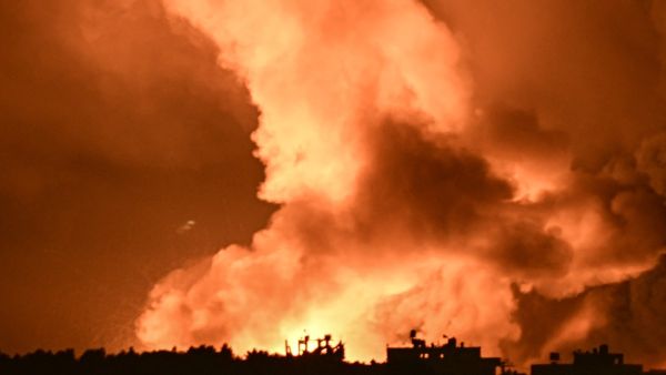 30 شهيدا في مجزرة اسرائيلية جديدة في مخيم المغازي بغزة