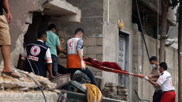 مئات المرضى والجرحى في مستشفيات غزة يواجهون خطر الموت