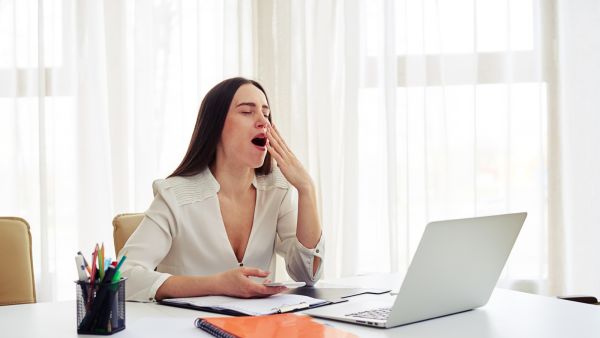 مخاطر قلة النوم ونصائح للحصول على نوم جيد 