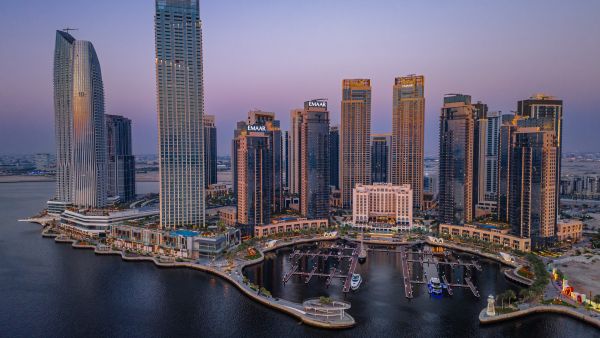Emaar Celebrates the Launch of Dubai Metro's Blue Line with a Spectacular Projection at Burj Khalifa
