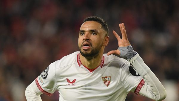 يوسف النصيري على رادار مانشستر يونايتد في الميركاتو الشتوي