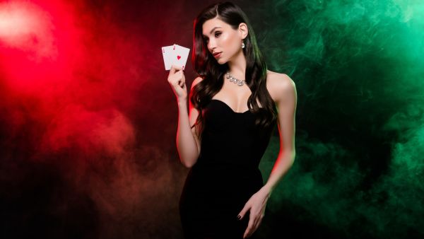 5 صفات سمات تلاحق مواليد برج الدلو
