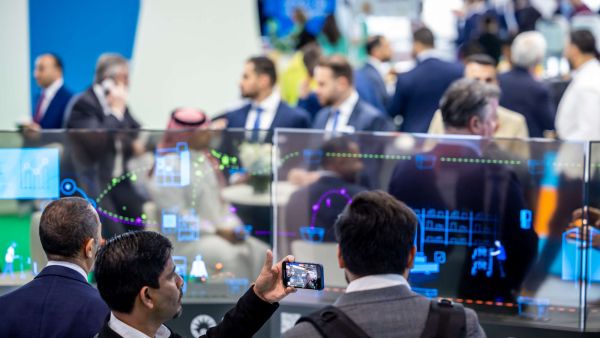 بيع كامل مساحة معرض آراب هيلث 2024 بمشاركة أعداد قياسية من العارضين الدوليين آراب هيلث