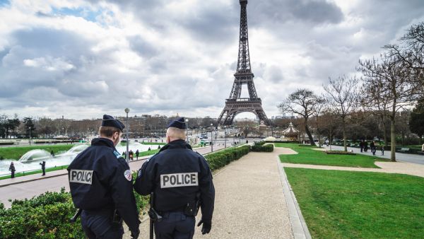 Tourist stabbed to death near Eiffel Tower