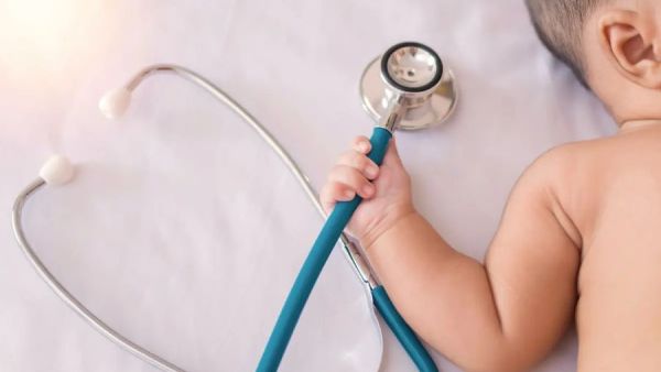 أفضل دكتور أطفال في جدة