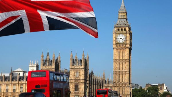 السفر إلى بريطانيا