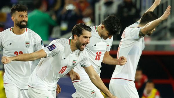 إيران تطيح بسوريا من كأس آسيا (Photo by KARIM JAAFAR / AFP)