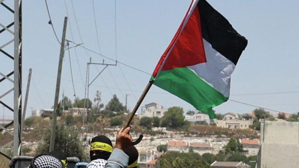 يرى سياسيون أنه حان الوقت لإقامة الدولة الفلسطينية ذات السيادة 