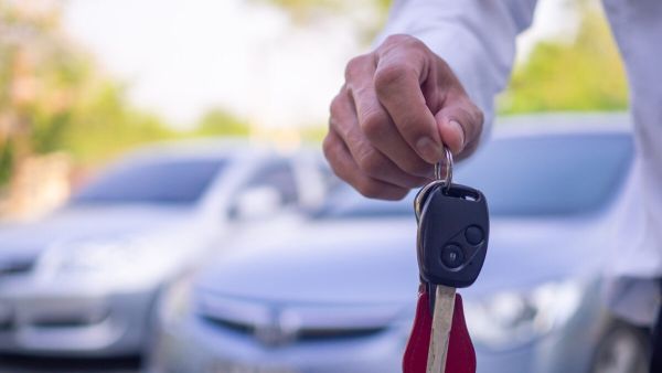 مكاتب تأجير سيارات في مطار جدة