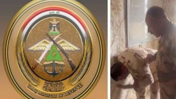 ضابط في الجيش العراقي يوجه صفعات ولكمات إلى زميله الذي يحمل رتبة عقيد
