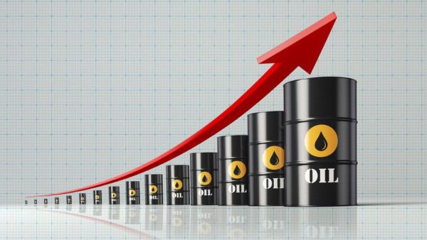Oil prices surge 2% as naval conflict in the Red Sea raises supply disruption concerns