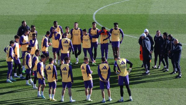 Real Madrid'splayers attend a training session at the Ciudad Real Madrid training ground in Valdebebas, Madrid, on December 30, 2023. (Photo by Pierre-Philippe MARCOU / AFP)