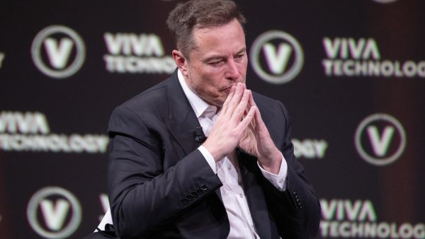 Elon Musk’s wealth at risk with $55B package void