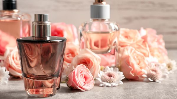 محلات عطور في دبي مول