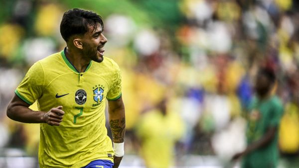 لوكاس باكيتا (Photo by Patricia DE MELO MOREIRA / AFP)