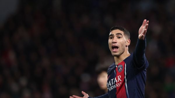 أشرف حكيمي (Photo by FRANCK FIFE / AFP)