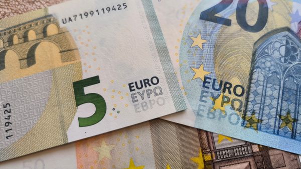 سعر اليورو في سوريا اليوم