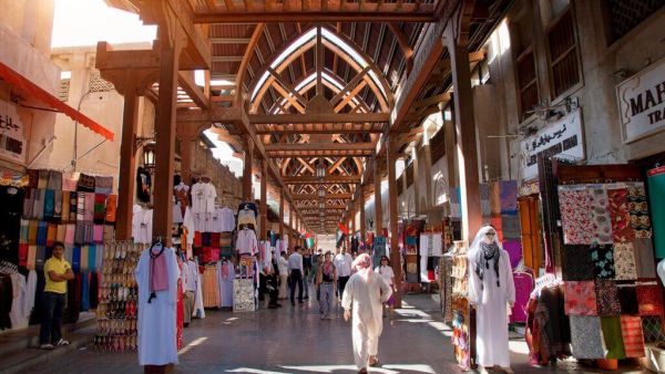 سوق عكاظ دبي: المحلات، الموقع، مواعيد العمل
