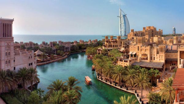 سوق مدينة جميرا: دليل المحلات والخدمات