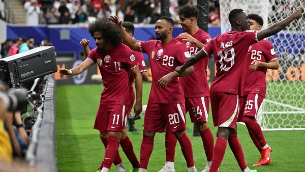 قطر تواجه إيران اليوم (Photo by HECTOR RETAMAL / AFP)