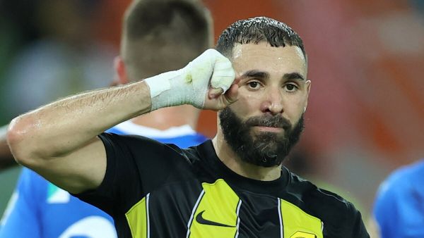 مدرب الاتحاد السعودي يوضح حقيقة غياب كريم بنزيما
