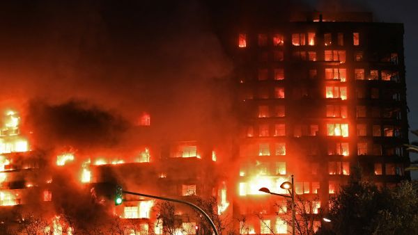 Massive fire in Valencia 