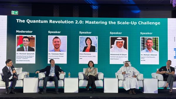 خلال الحدث أعضاء الهيئة التدريسية في جامعة أبوظبي وطلبتها يشاركون في «قمة الابتكار الكمومي دبي 2024»