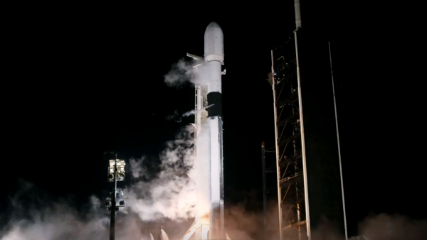 SpaceX launches private moon lander, making history