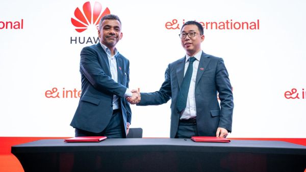 During the event e& and Huawei Sign a Strategic MoU to Build Green and Energy Efficient Networks