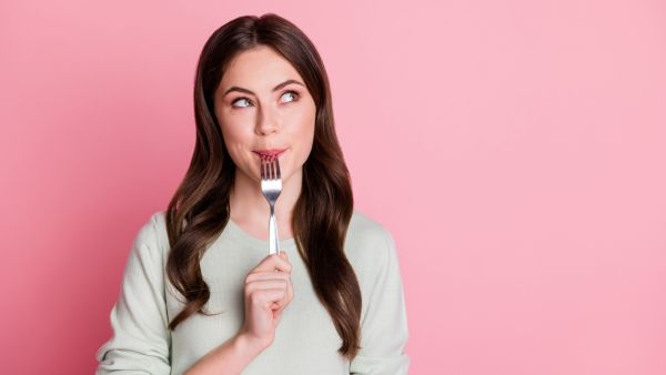 ما هي العلاقة بين الدماغ والأمعاء وكيف تؤثر على الصحة؟