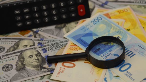 Israel struggling to fund war, resorts to selling bonds