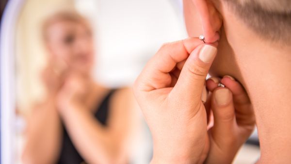 smart earrings