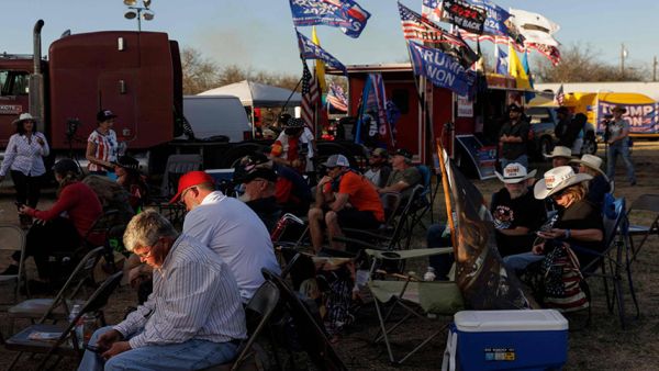 عناصر من جيش الله في ولاية تكساس الأمريكية عناصر من جيش الله في ولاية تكساس الأمريكية