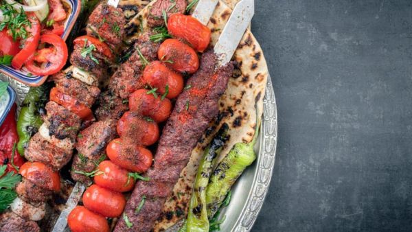 أفضل مطعم مشاوي في جميرا: 6 مطاعم مميزة مع العناوين